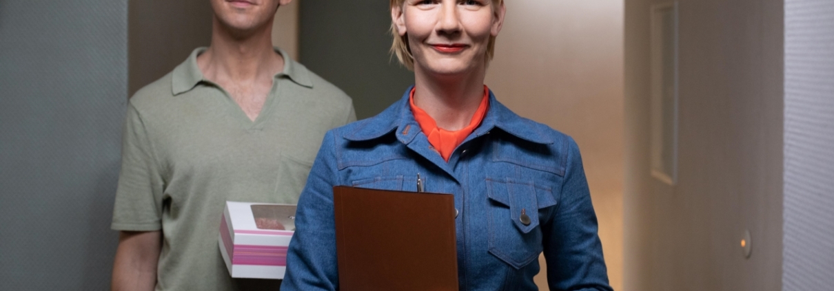 MILUJTE SVÉHO ROBOTA - film kino VARŠAVA