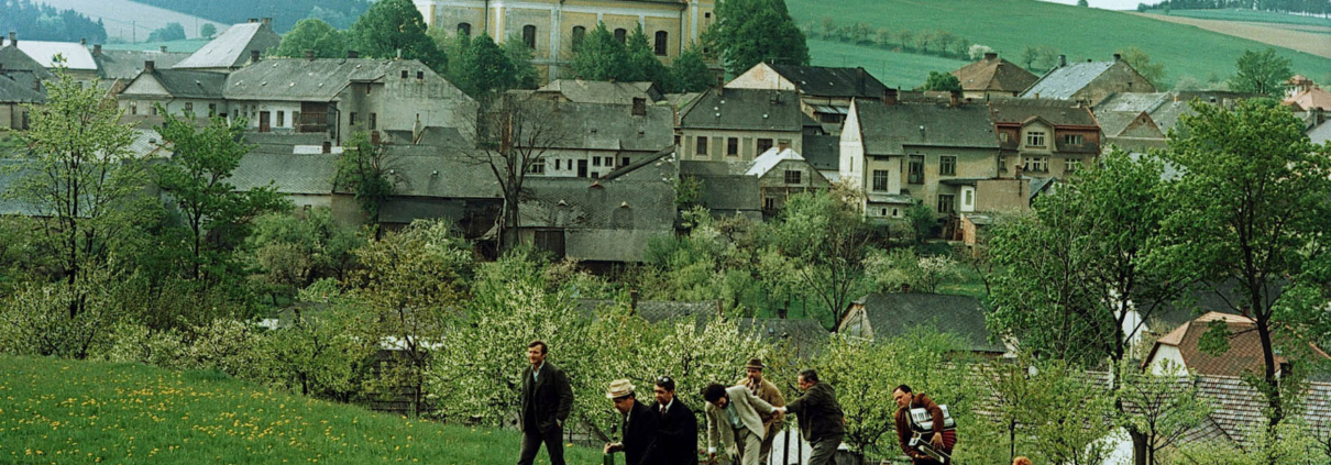 VŠICHNI DOBŘÍ RODÁCI ROZBITÝ ROBOT RON - film kino VARŠAVA