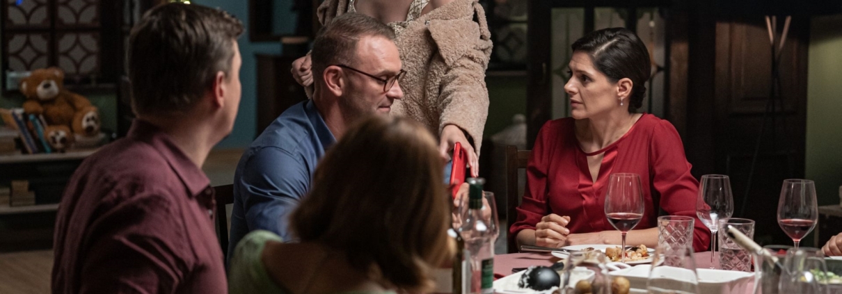 ZNÁMÍ NEZNÁMÍ - film Kino Varšava