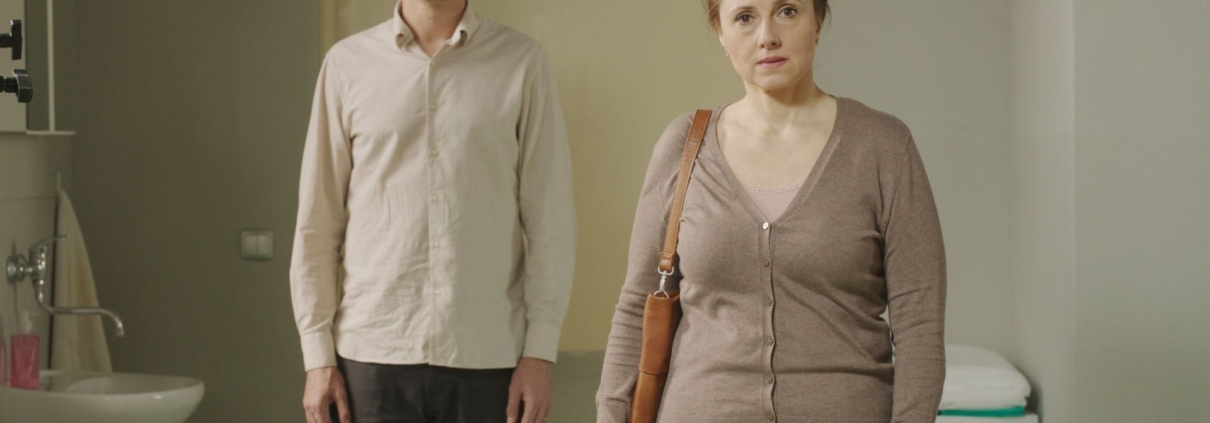 ZPRÁVA O ZÁCHRANĚ MRTVÉHO+ beseda s režisérem Václavem Kadrnkou - film Kino Varšava