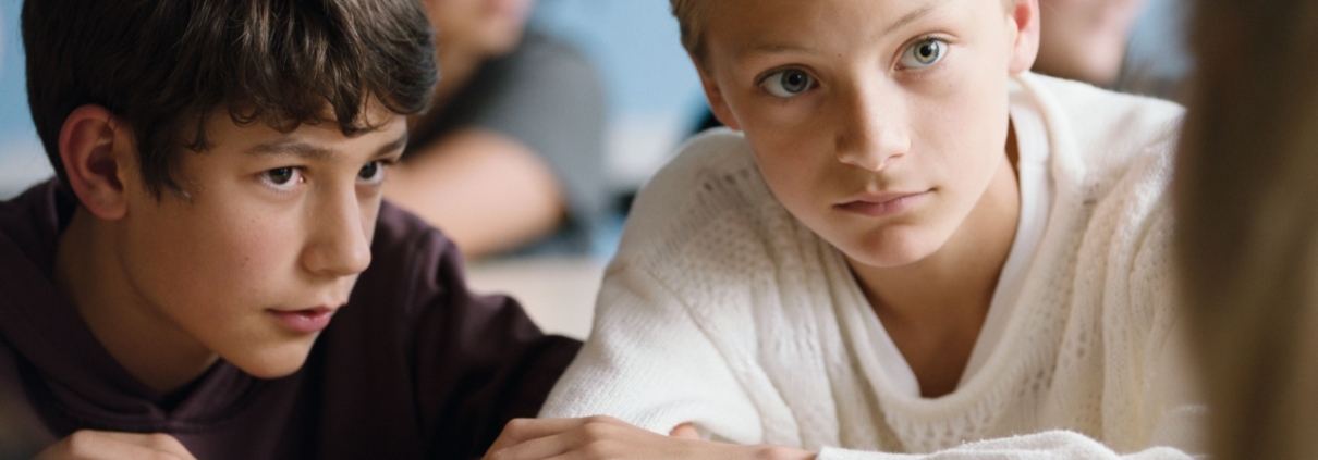 BLÍZKO *FILMOVÝ KLUB - film Kino Varšava