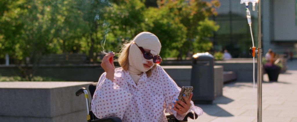 JE MI ZE SEBE ŠPATNĚ - film Kino Varšava