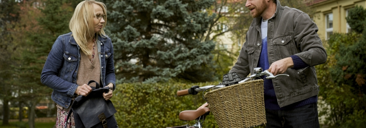 ŽIVOT PRO SAMOUKY - film Kino Varšava