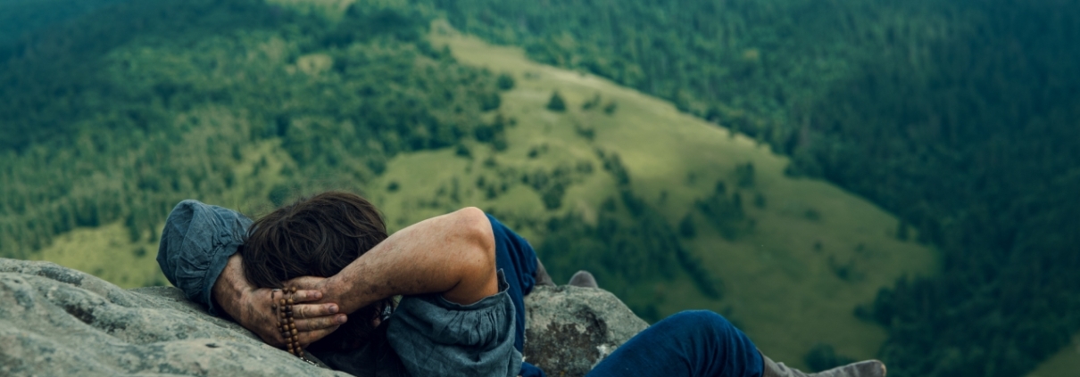 DOVBUŠ - film Kino Varšava