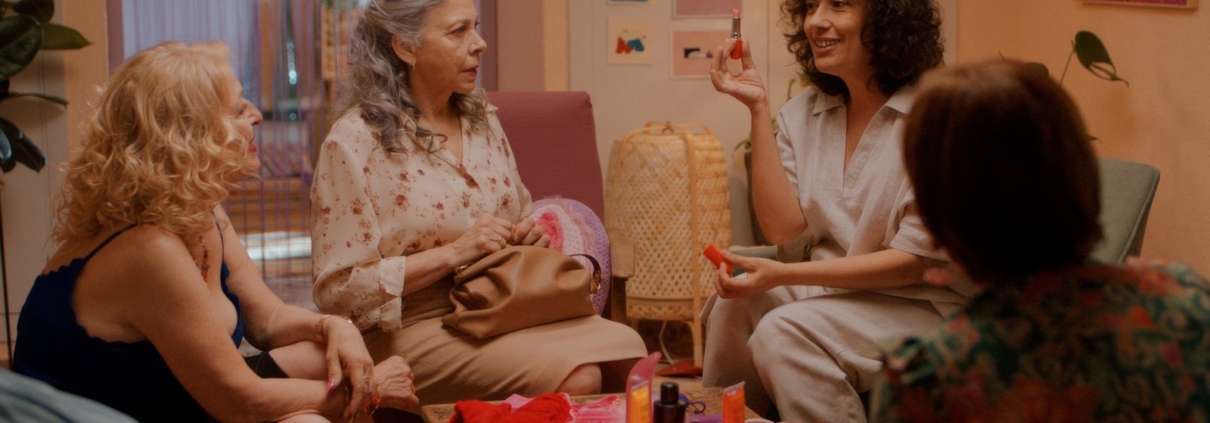 MAMACRUZ *FILMOVÝ KLUB - film Kino Varšava